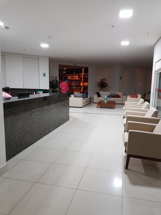 Residencial Casa Da Madeira Apartment Caldas Novas Exterior photo